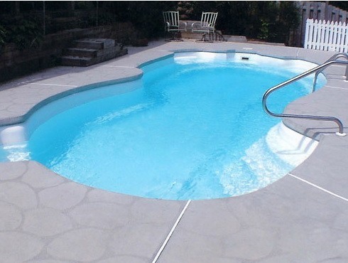 Композитный бассейн Байкал