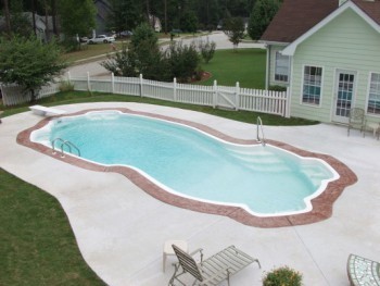 Композитный бассейн Байкал